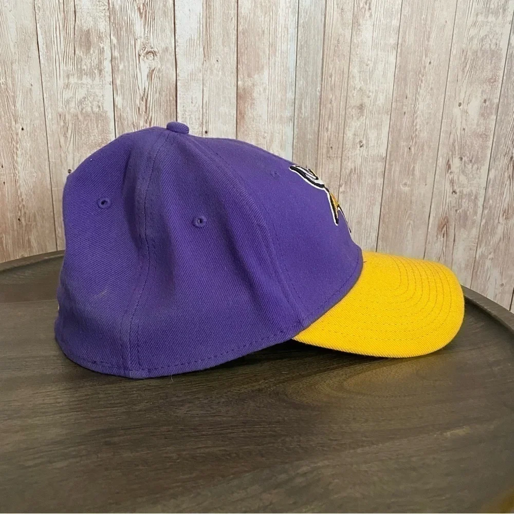 New Era 39 THIRTY Minnesota Vikings Cap Size Large/Extra Large
